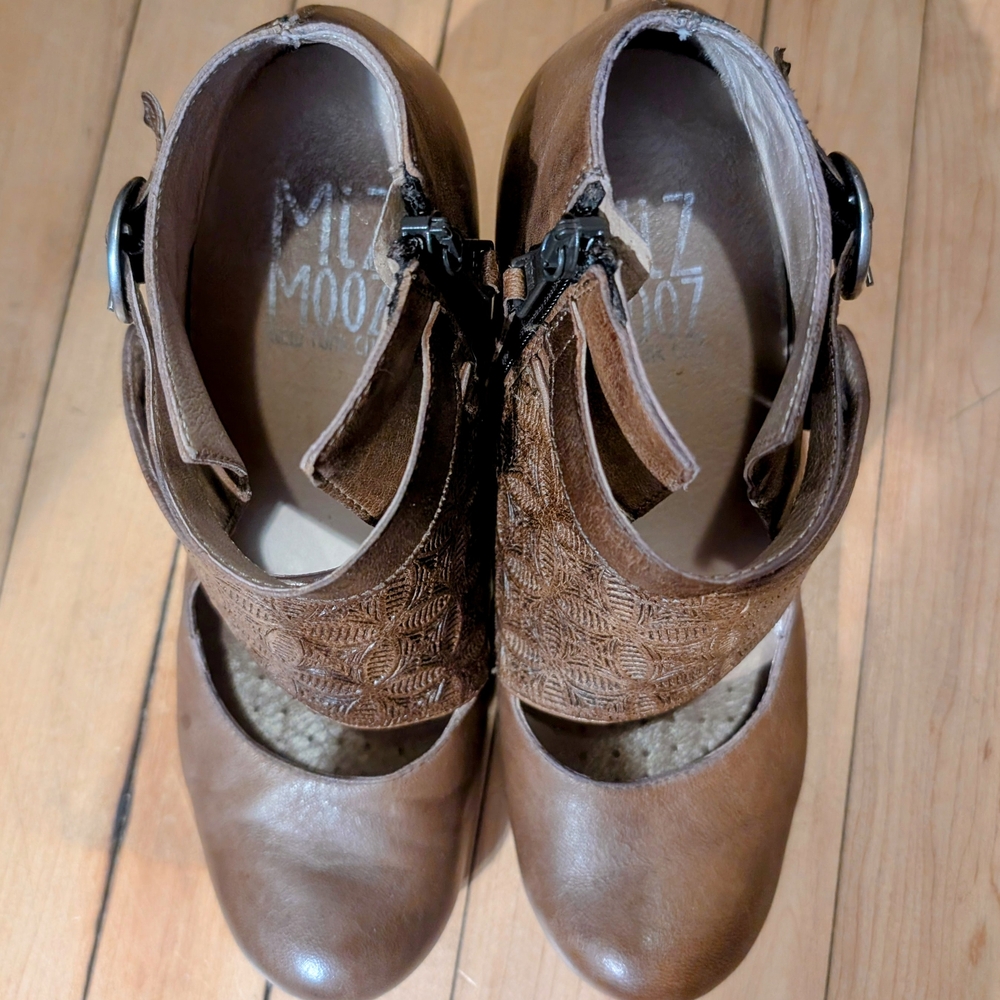 Miz Mooz Tan Ankle Booties with Textured Contrast